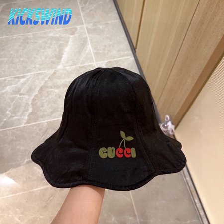 Gucci Jumbo Bucket Hat
