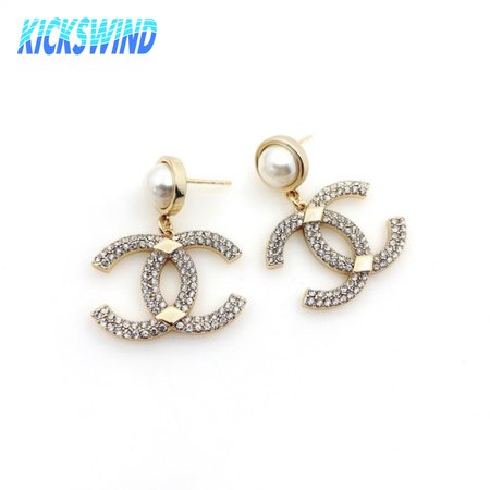 Chanel Pearl Stud Fine Earrings