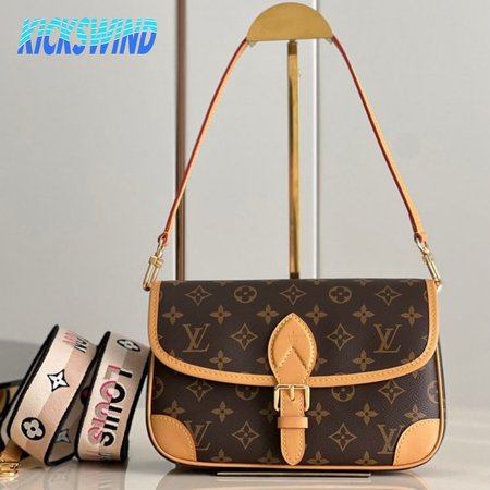 m45985 diane handbag