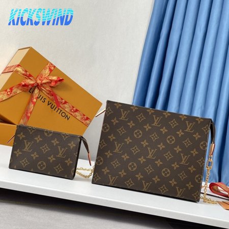 Toiletry Pouch On Chain M81412