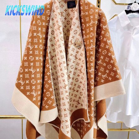 Embrace Letter Jacquard Shawl Scarf